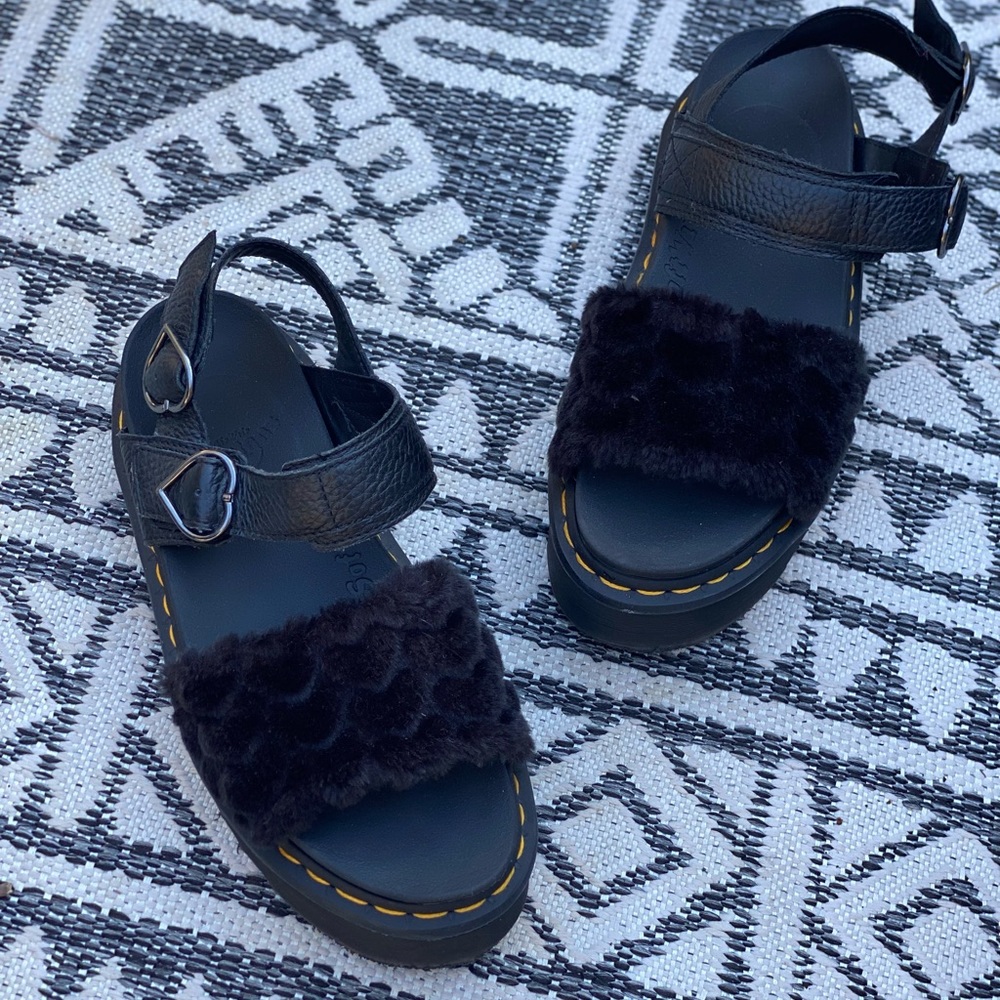 Dr Martens Voss Quad Fluffy Heart Sandals